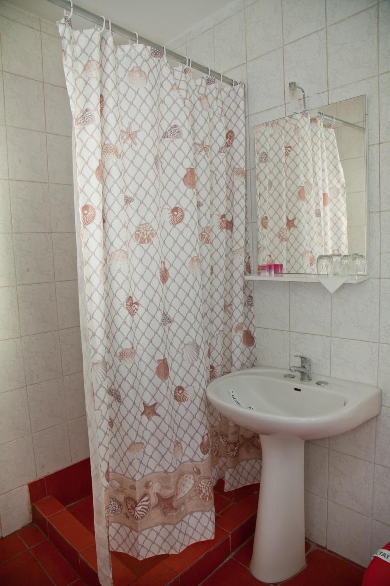פיטסטי Hotel Metropol חדר תמונה