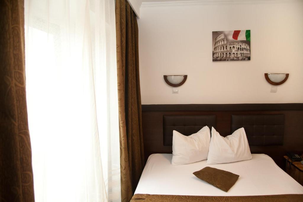 פיטסטי Hotel Metropol מראה חיצוני תמונה